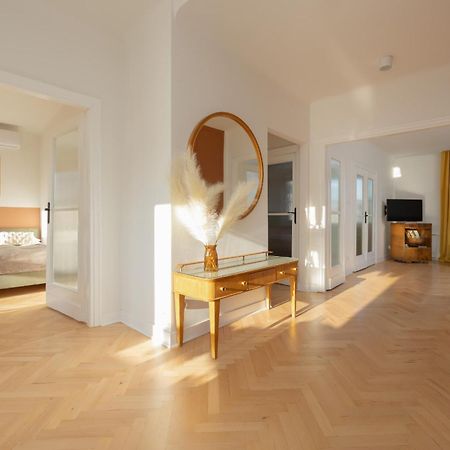 Apartment For 6 People Near Royal Baths Park By Renters Prestige Varsovia Exterior foto