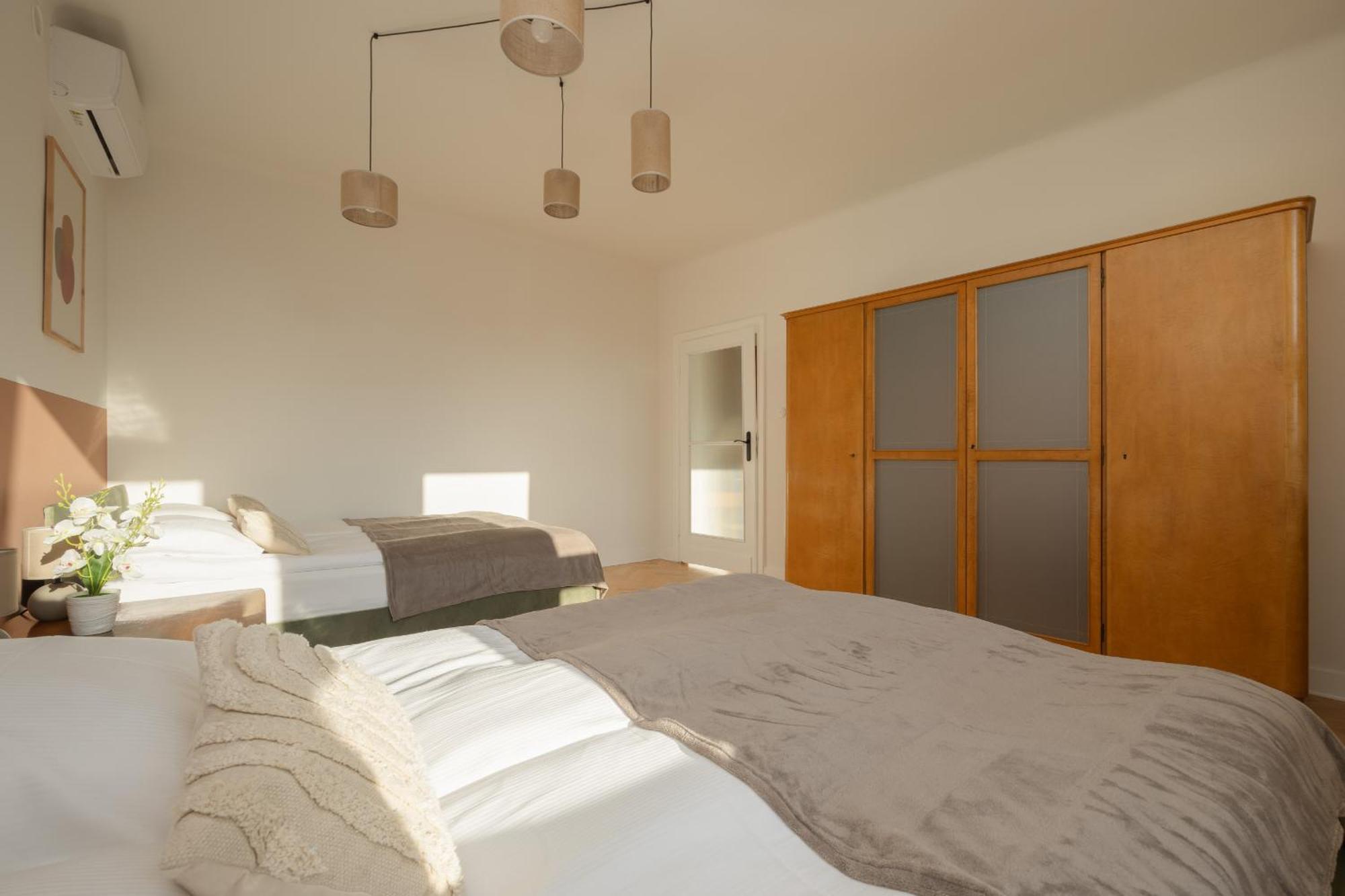 Apartment For 6 People Near Royal Baths Park By Renters Prestige Varsovia Exterior foto