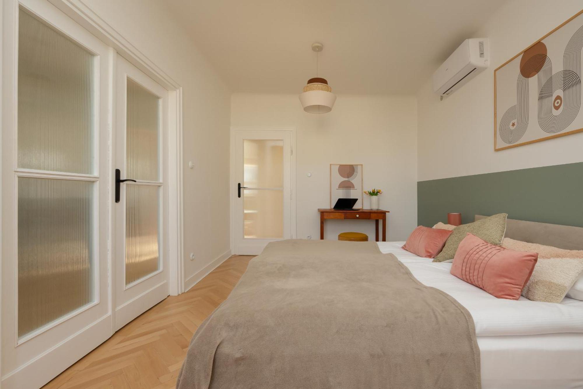 Apartment For 6 People Near Royal Baths Park By Renters Prestige Varsovia Exterior foto